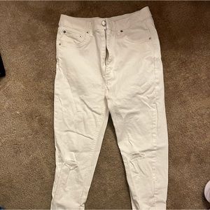 WHITE HIGH WAISTED JEANS SIZE 8